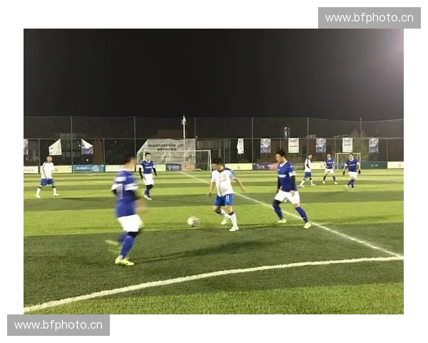 围绕足球联赛官方比赛用球的设计演进与应用趋势全景深度解析研究